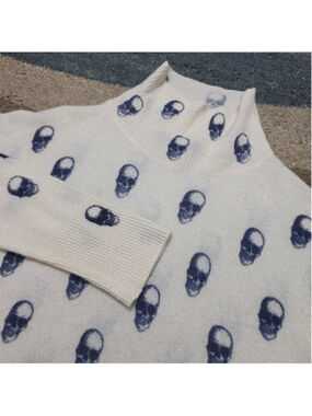 360CASHMERE SIZE M CASHMERE SKULL PRINT TURTLENECK SWEATER